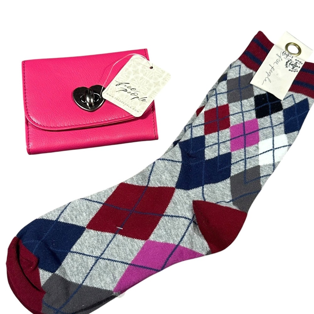 Free People Wallet & Sock Set NWT Pink Love Potion Heart Leather + Argyle Socks